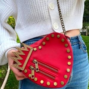 Official Disney brand Evie heart purse -RARE!